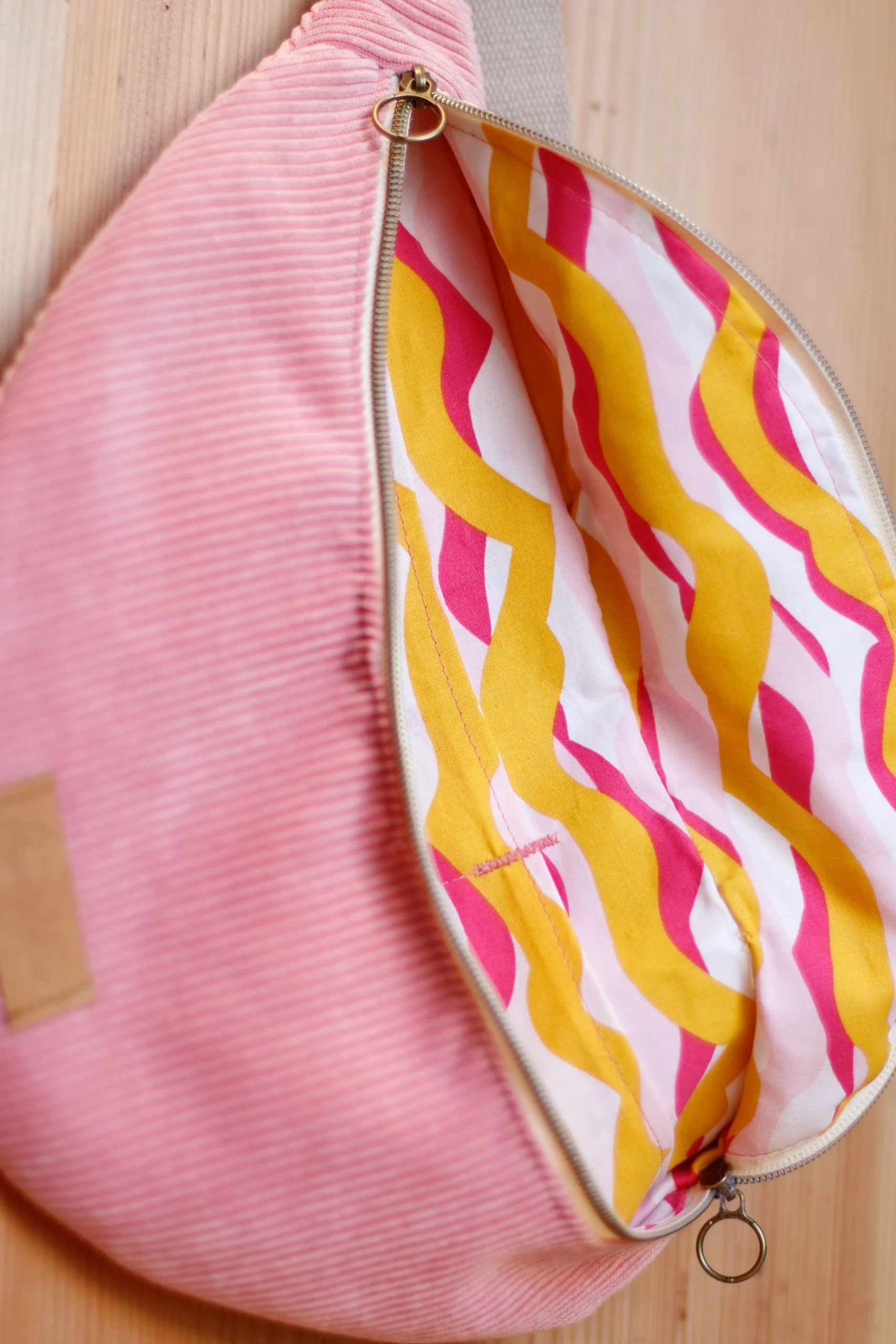 Velours côtelé rose