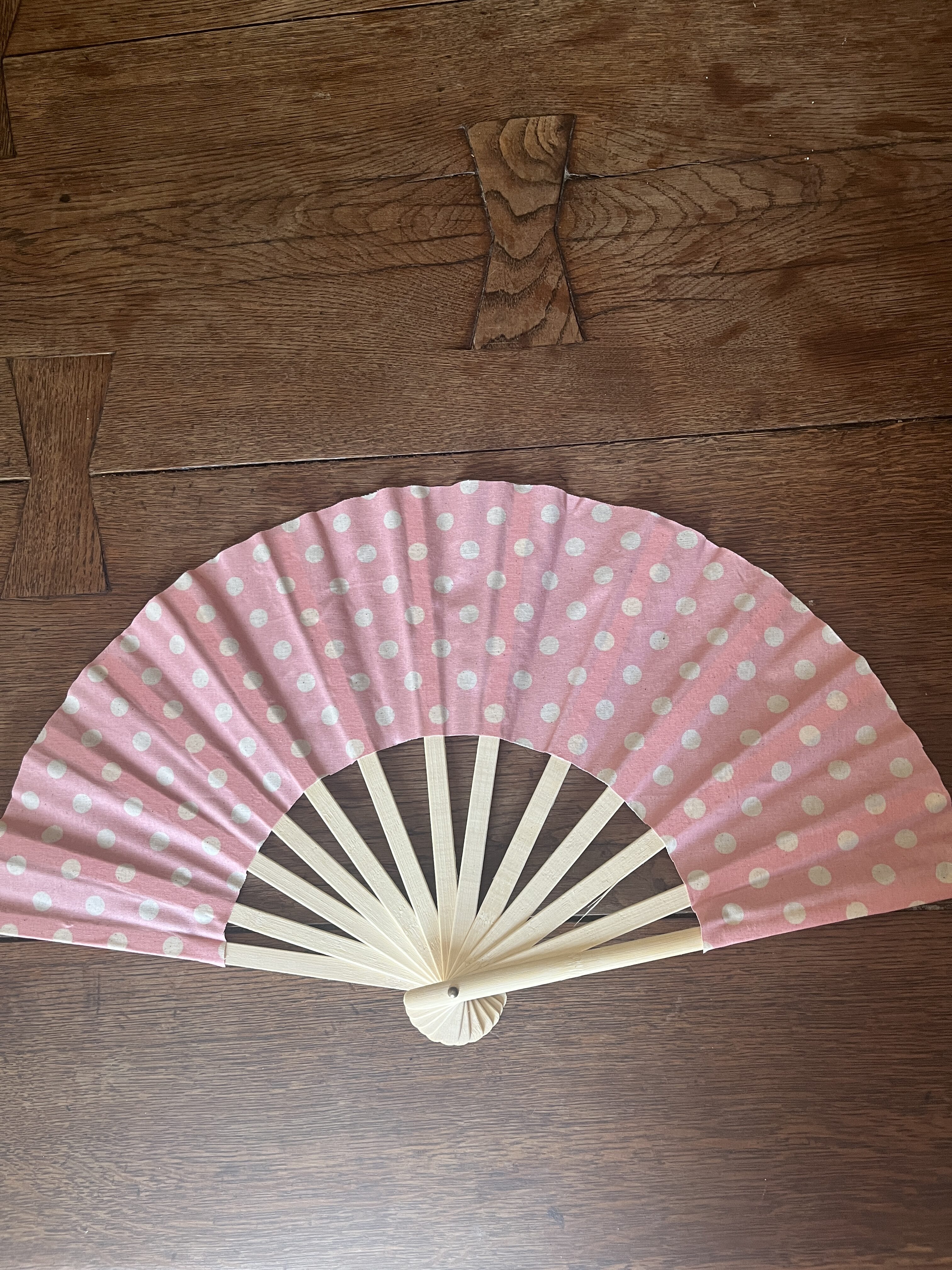 eventail pois rose bobynette